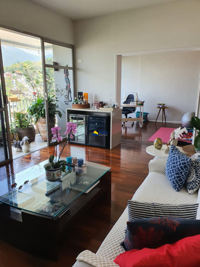 APARTAMENTO 4 Quartos 146m² 