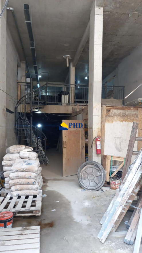 Comercial/Industrial 1 Quartos 234m² 