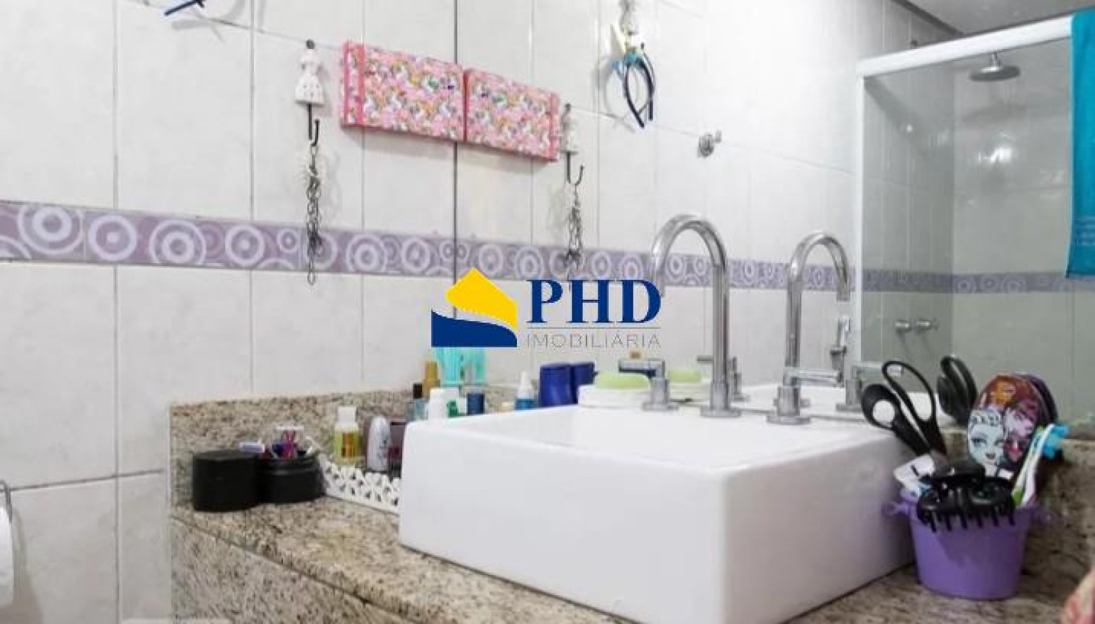 Casa 4 Quartos 180m² 