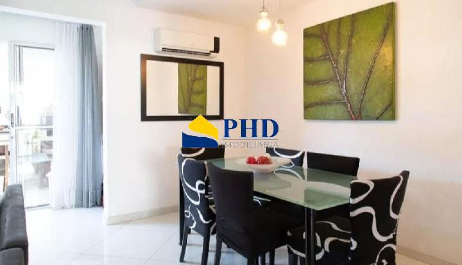 Casa 4 Quartos 180m² 