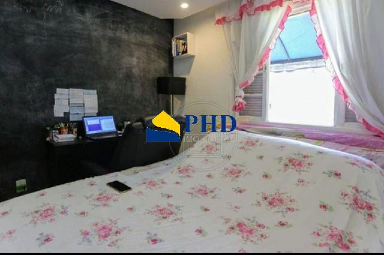 Casa 5 Quartos 330m² 
