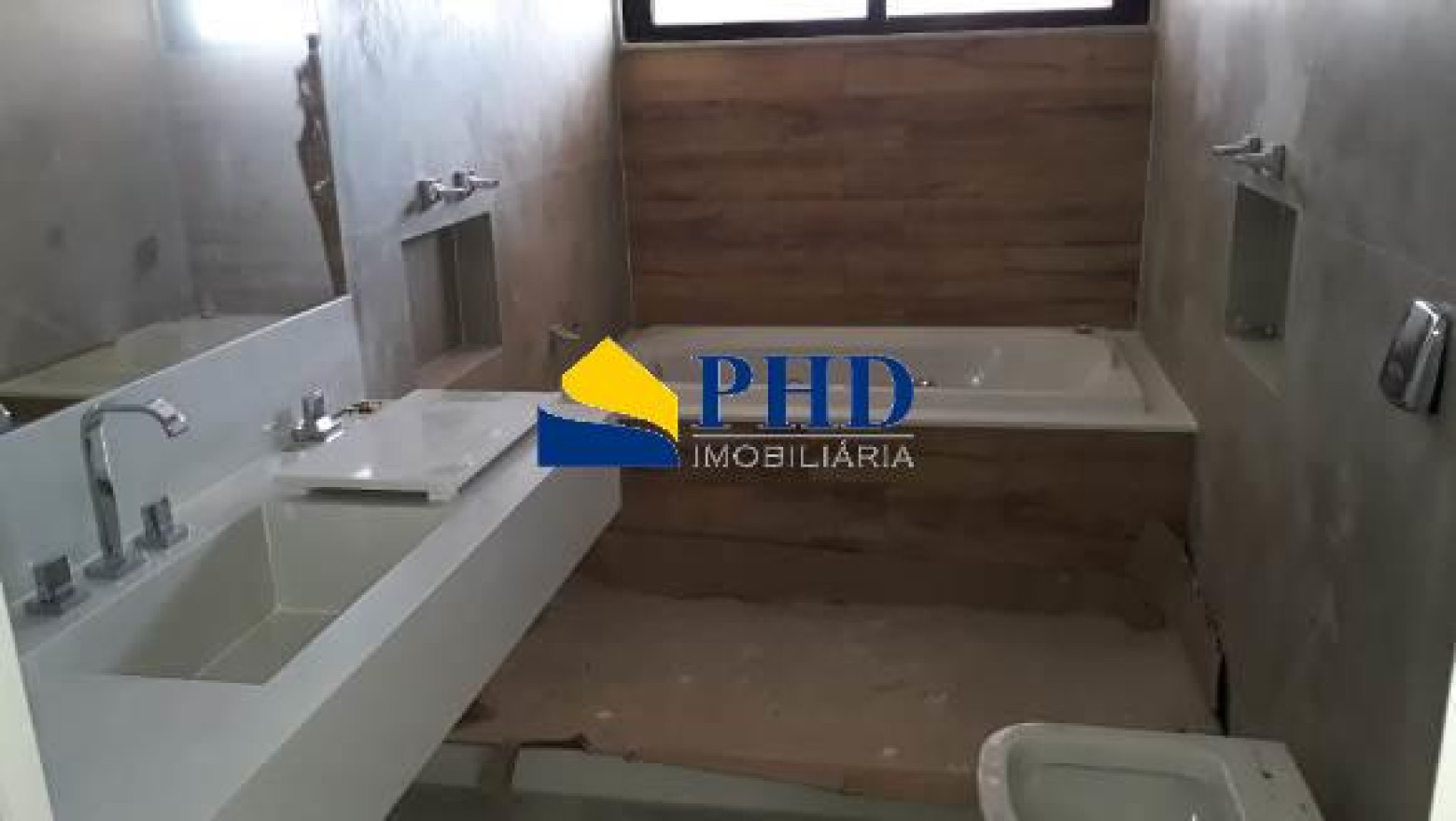 Casa 4 Quartos 320m² 