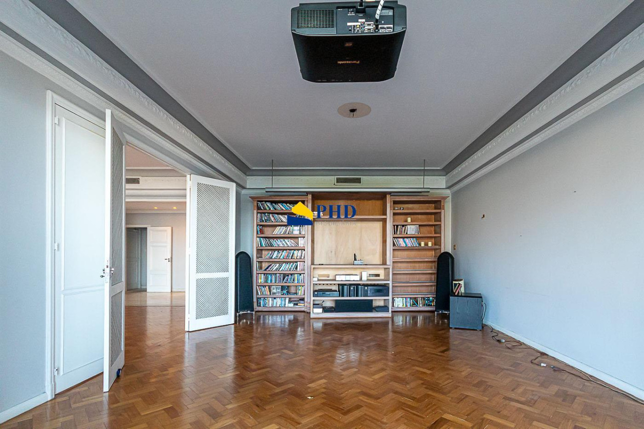 APARTAMENTO 4 Quartos 525m² 