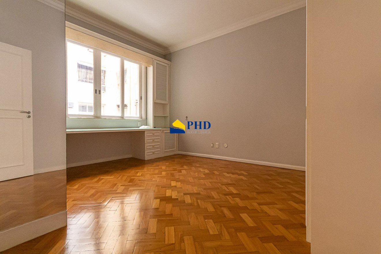 APARTAMENTO 4 Quartos 525m² 