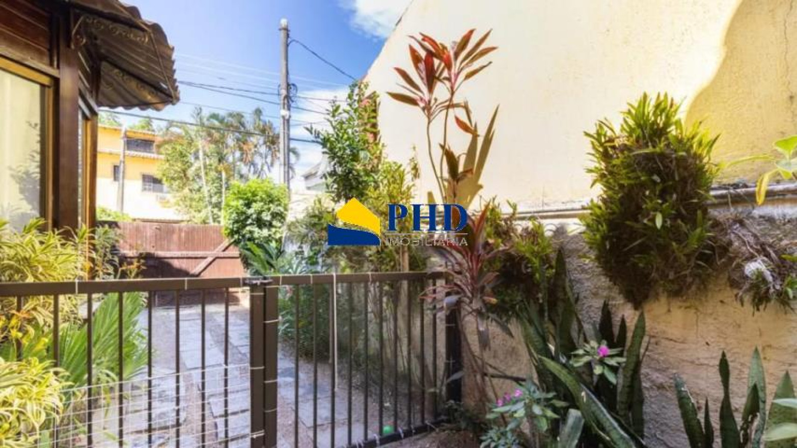 Casa 4 Quartos 130m² 