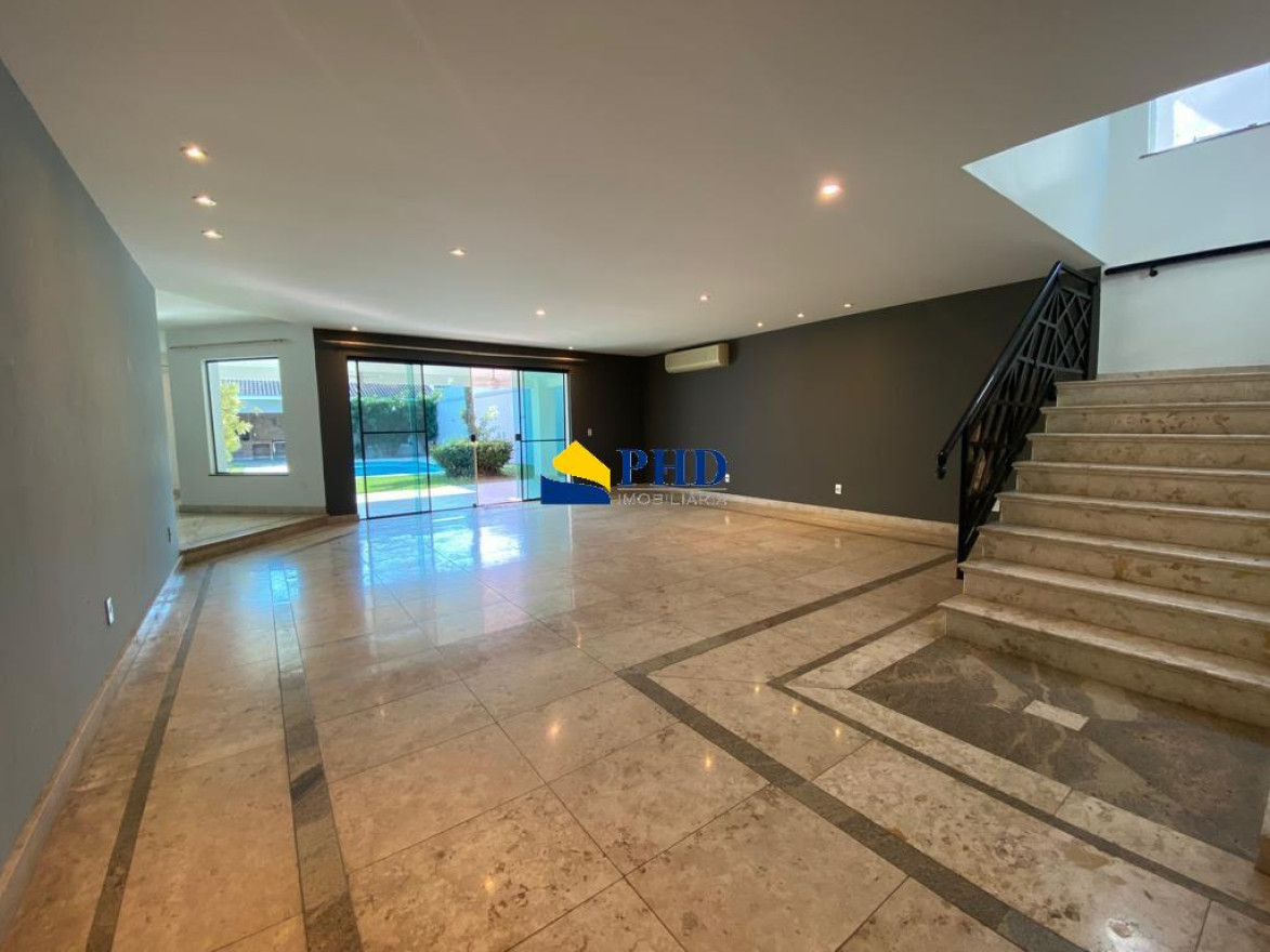 Casa 4 Quartos 678m² 