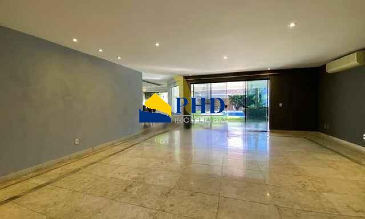 Casa 4 Quartos 678m² 