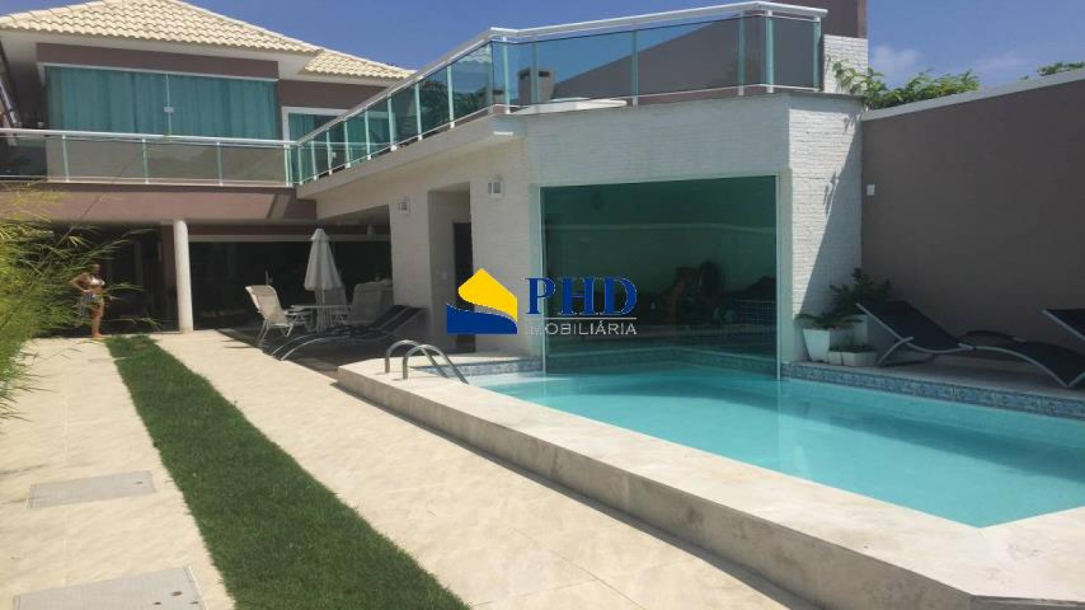 Casa 5 Quartos 330m² 