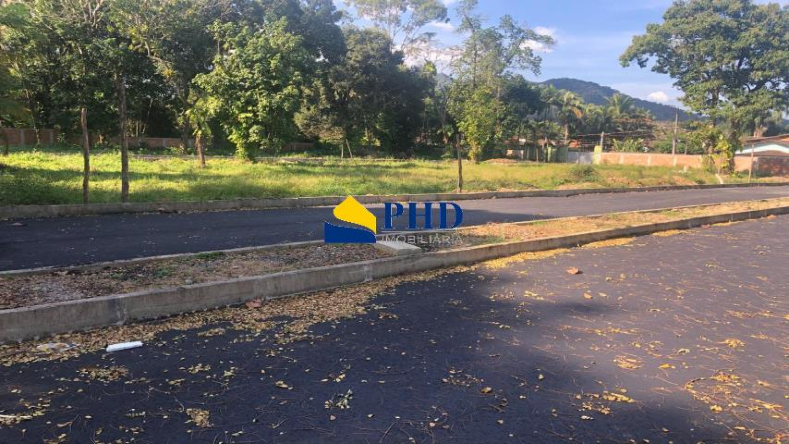 Terreno  180m² 