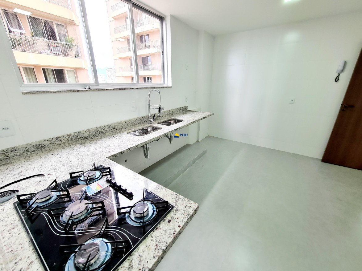 Apartamento 4 Quartos 185m² 