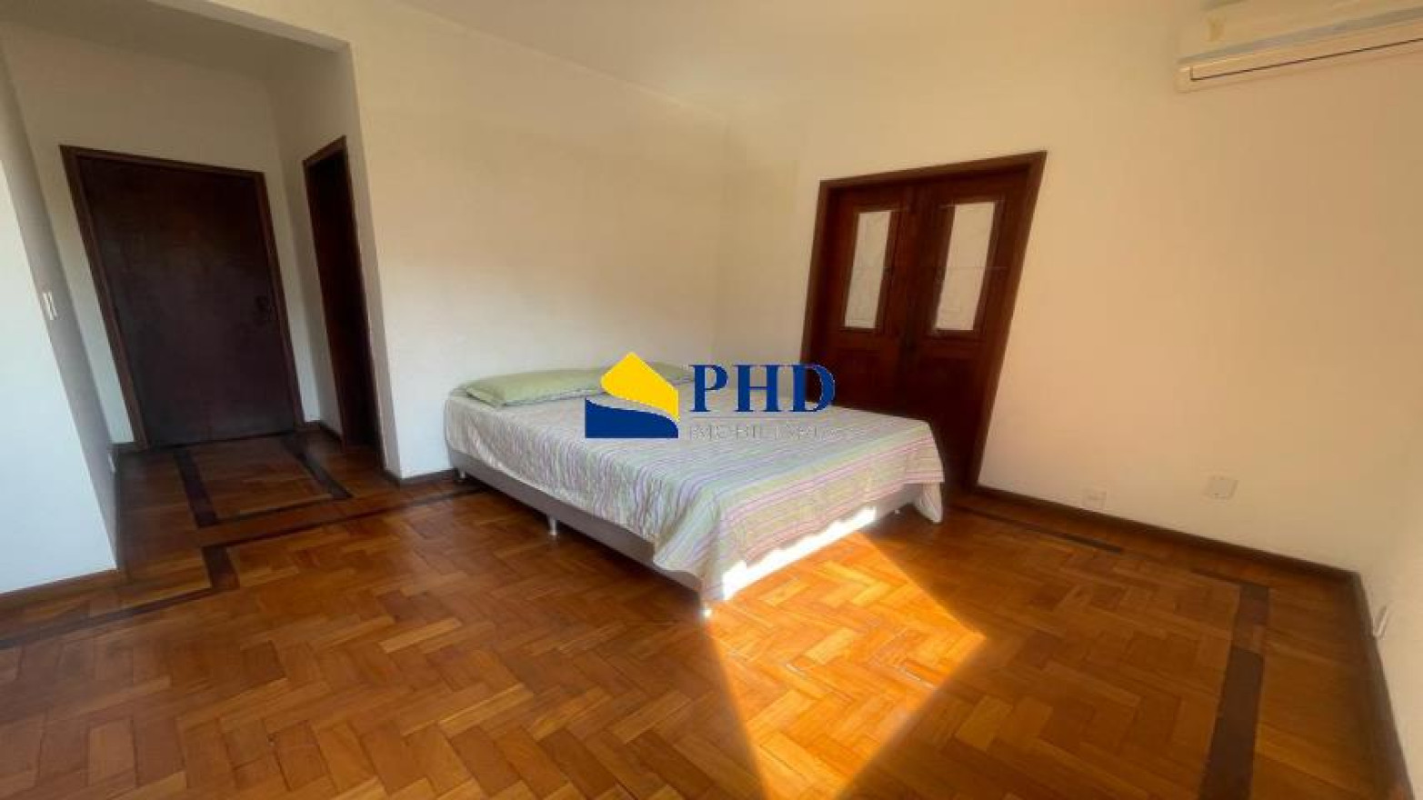 Casa 5 Quartos 454m² 