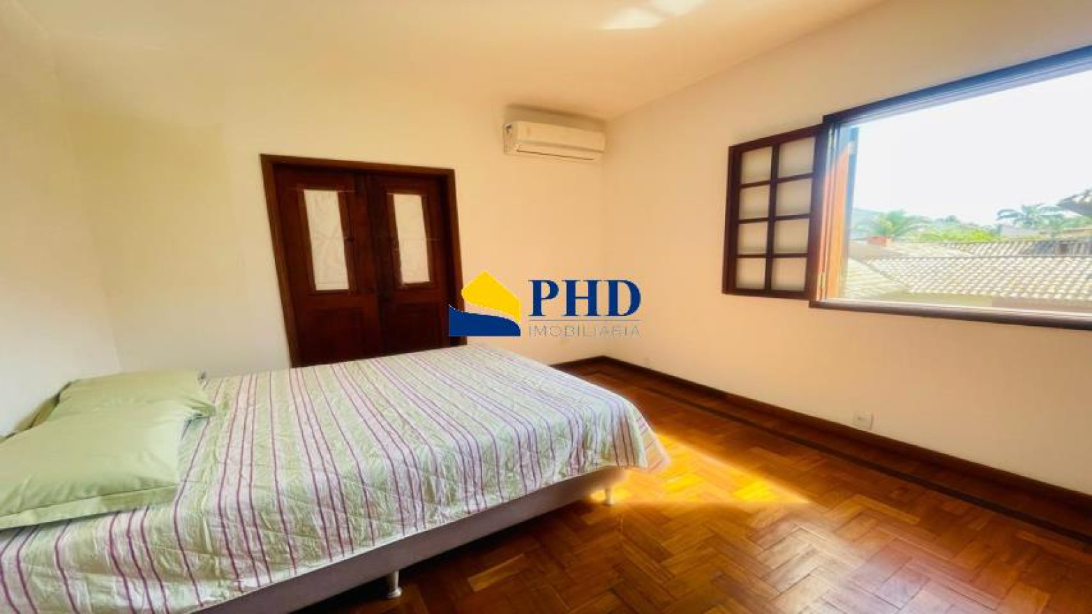Casa 5 Quartos 454m² 