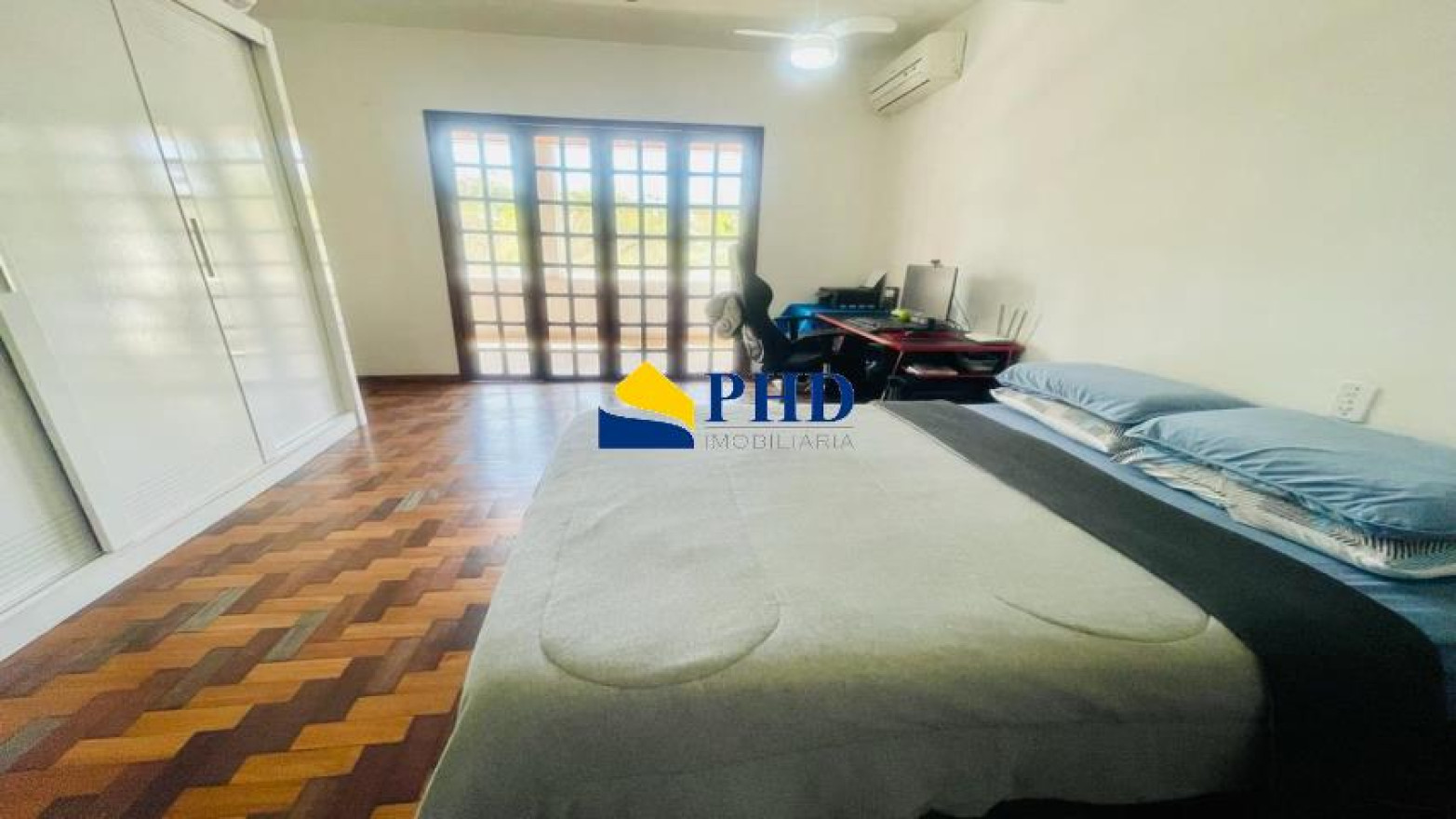 Casa 5 Quartos 454m² 