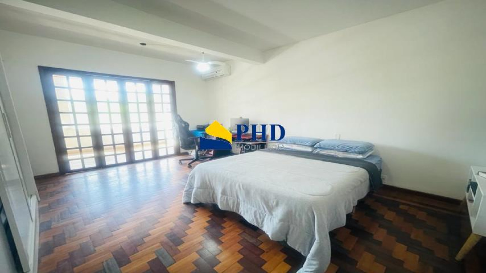 Casa 5 Quartos 454m² 