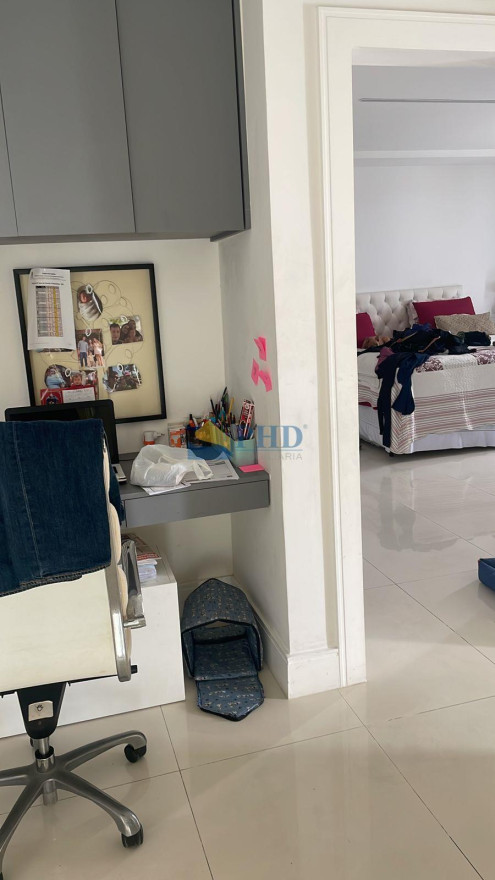 Casa 5 Quartos 329m² 