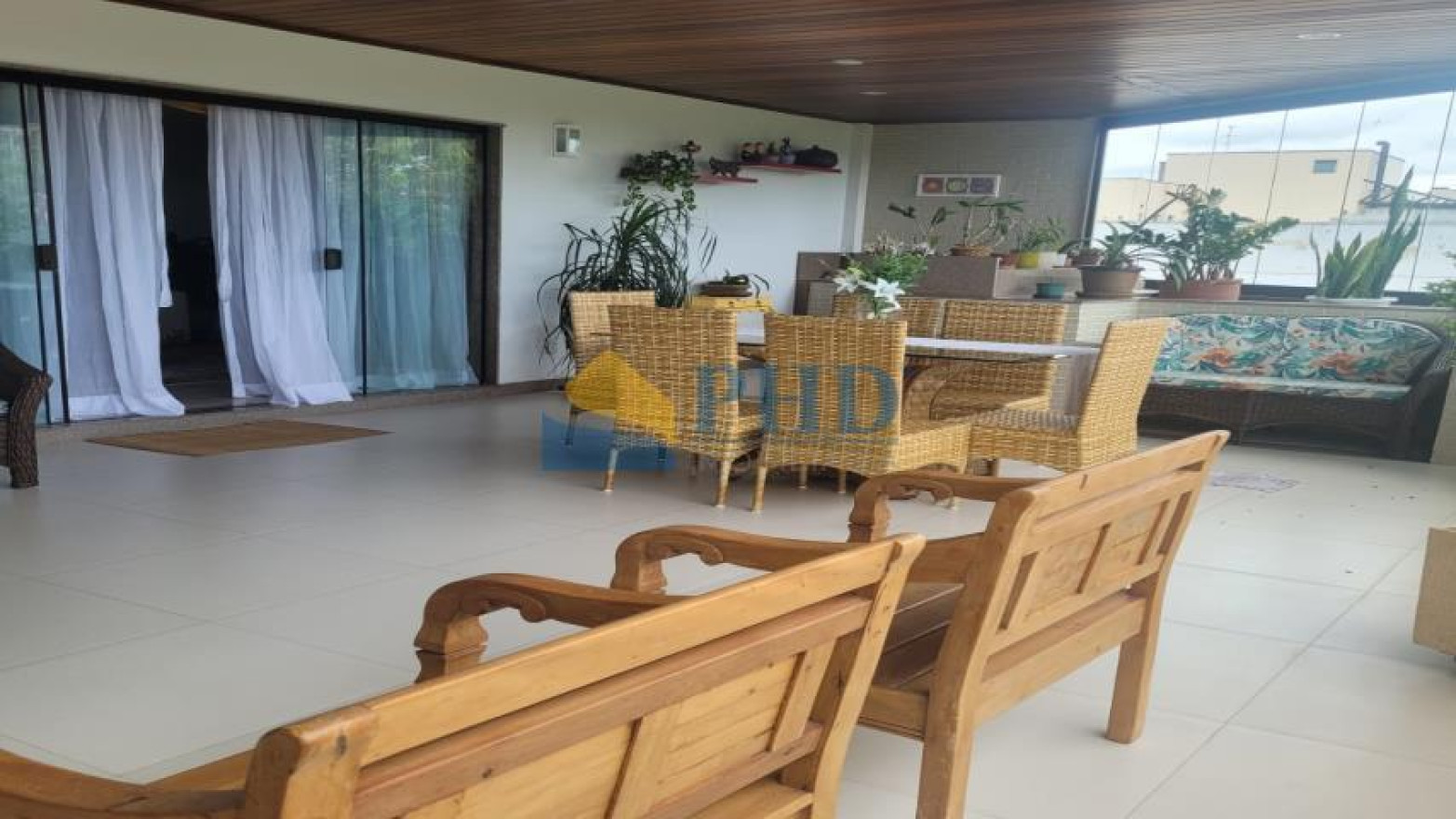 Apartamento 4 Quartos 217m² 