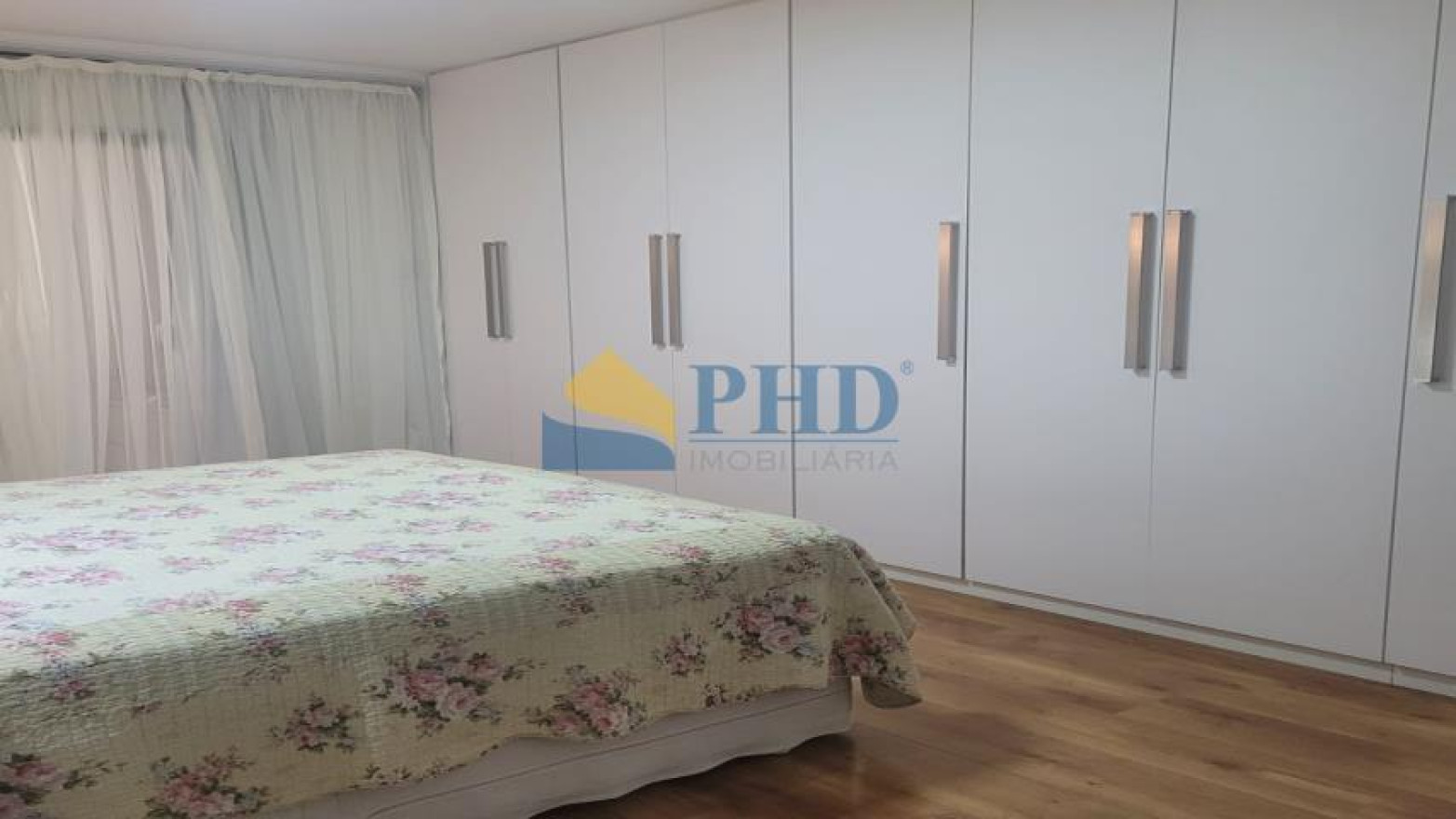 Apartamento 4 Quartos 217m² 