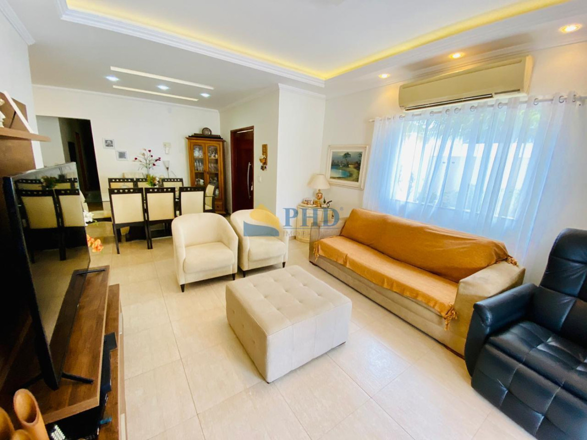 Casa 4 Quartos 300m² 