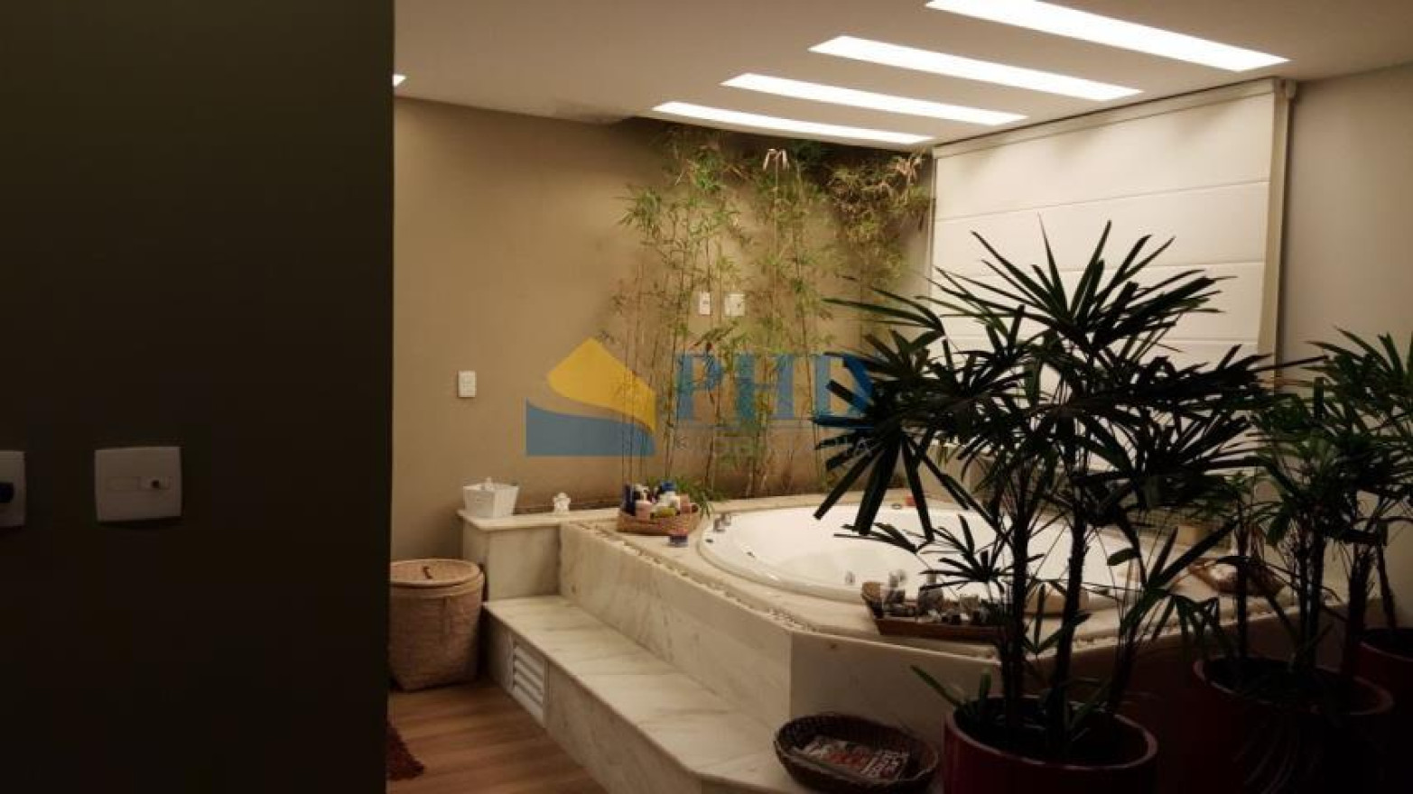 Cobertura Duplex 4 Quartos 396m² 