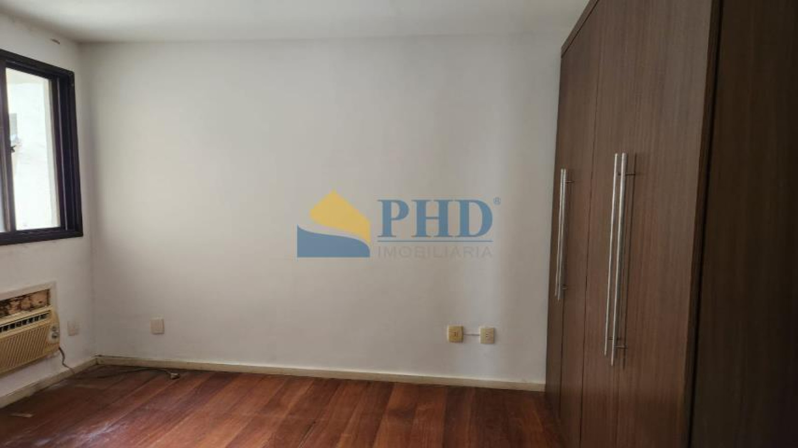 Apartamento 4 Quartos 195m² 