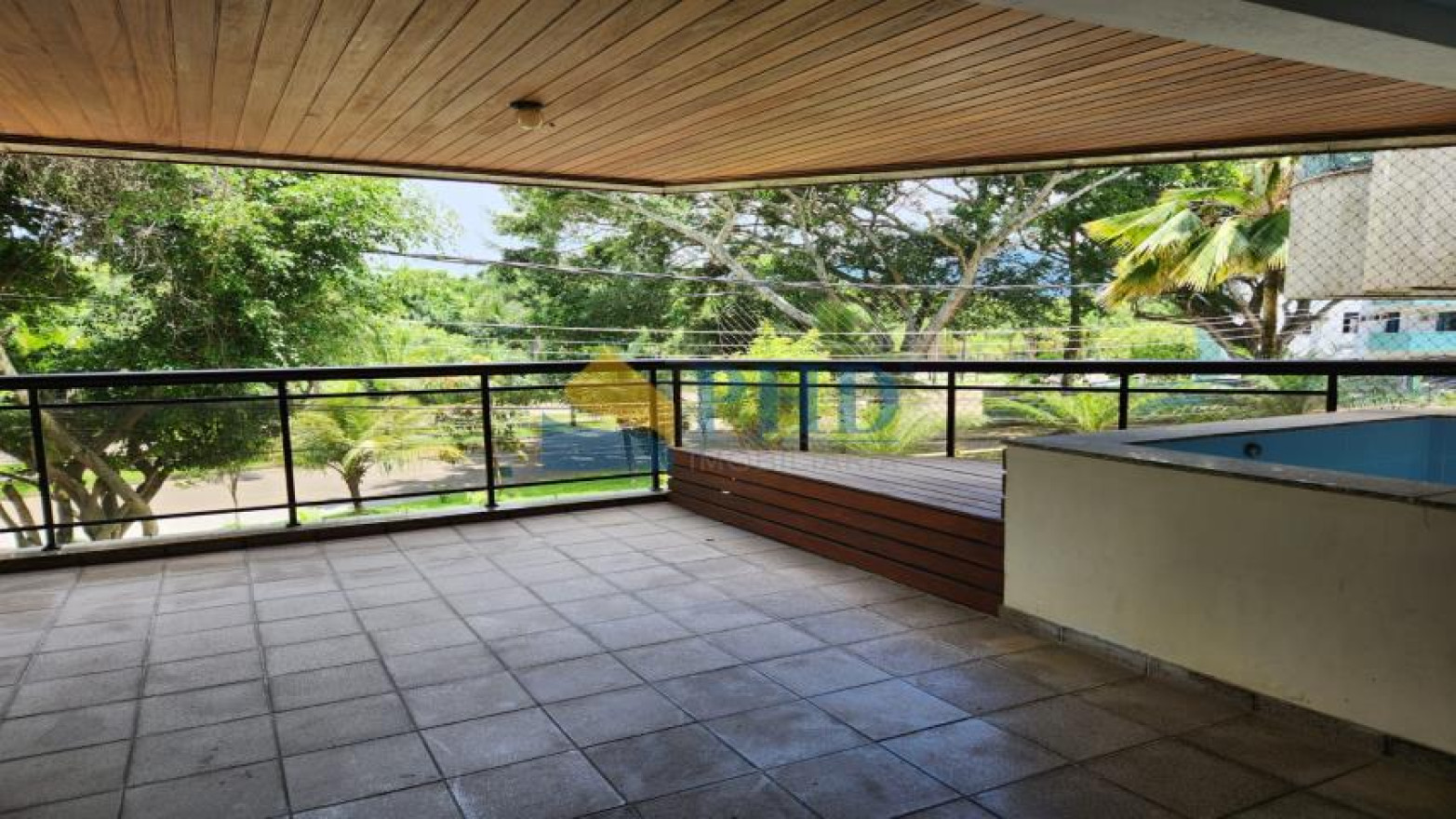 Apartamento 4 Quartos 195m² 