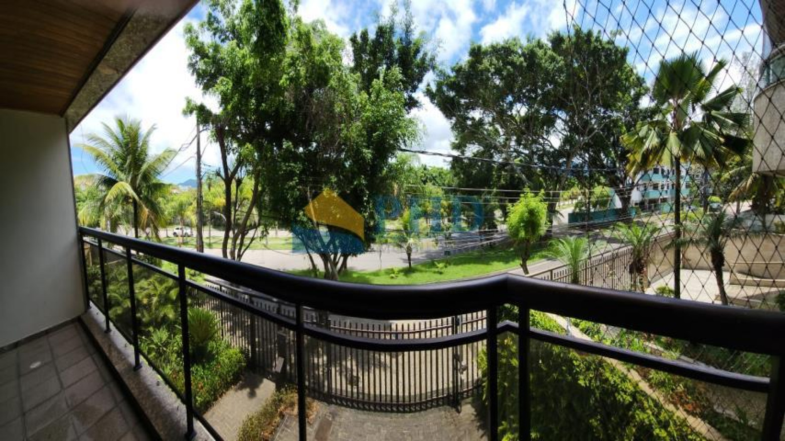 Apartamento 4 Quartos 195m² 