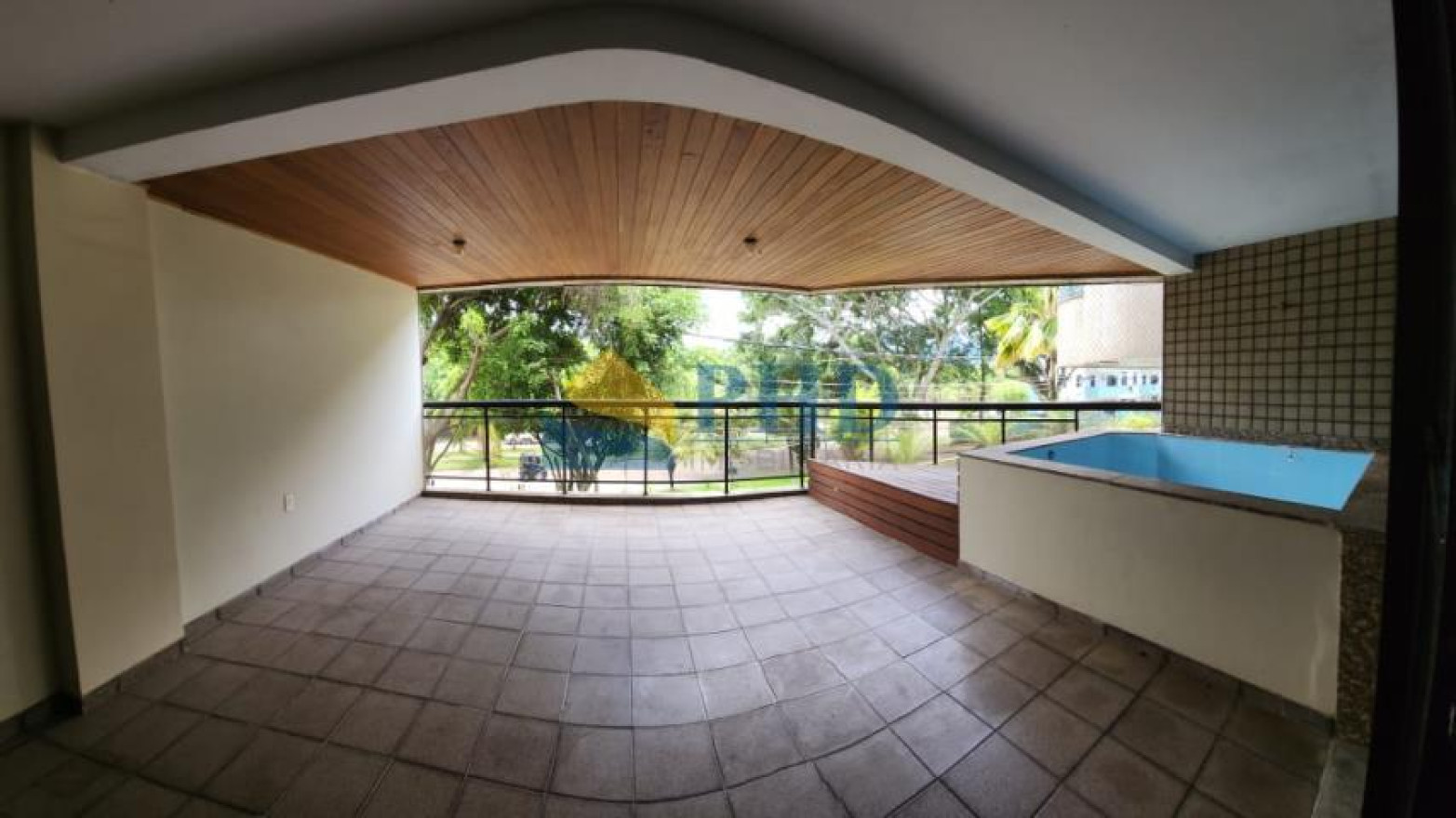 Apartamento 4 Quartos 195m² 