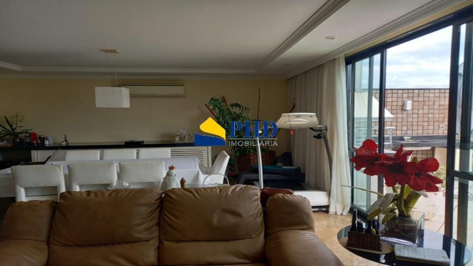 Cobertura 3 Quartos 220m² 