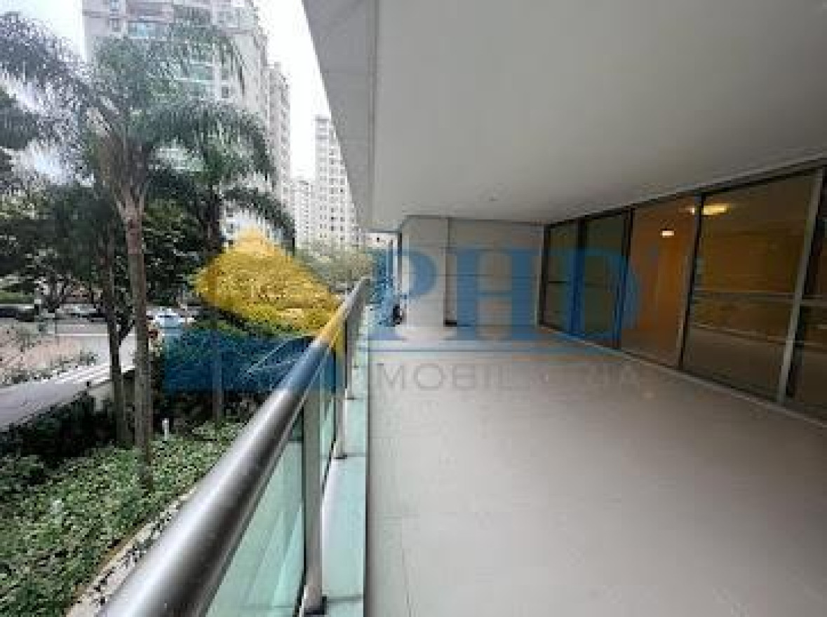 Apartamento 4 Quartos 275m² 