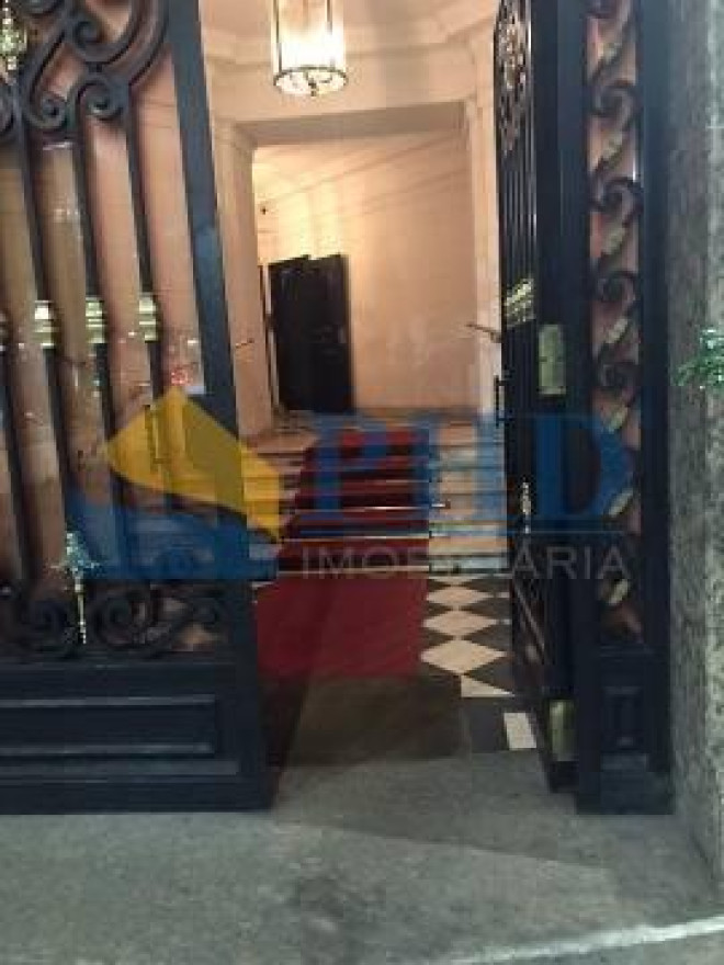 Apartamento 5 Quartos 240m² 