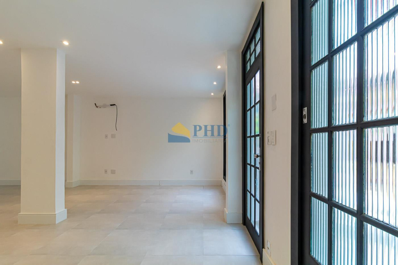 Casa 4 Quartos 234m² 