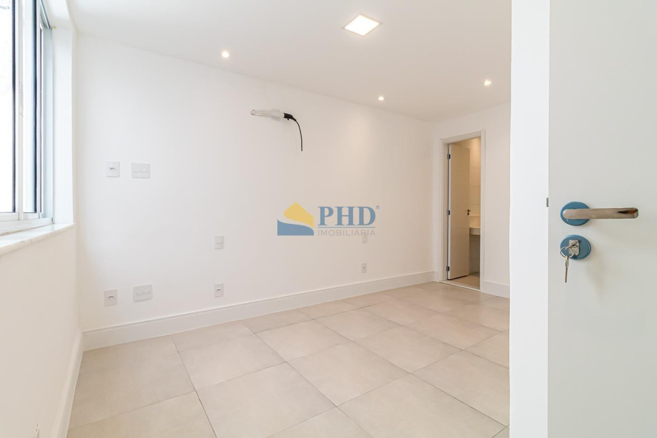 Casa 4 Quartos 234m² 