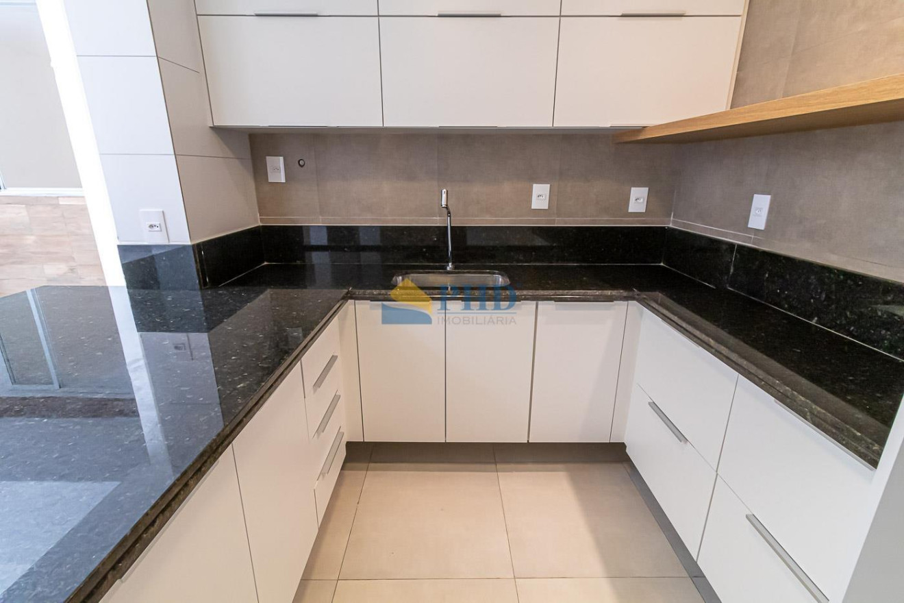 Casa 4 Quartos 234m² 