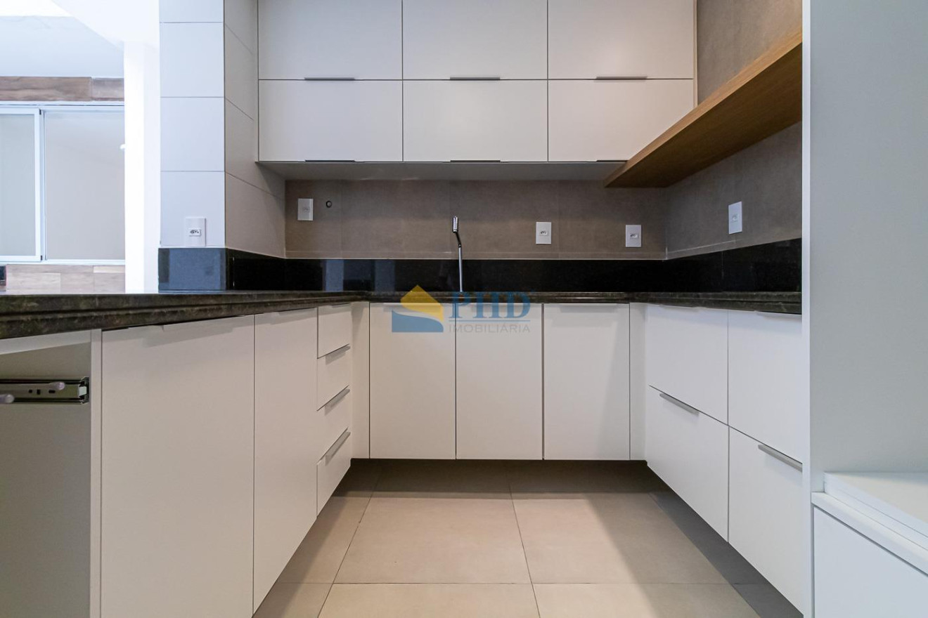 Casa 4 Quartos 234m² 