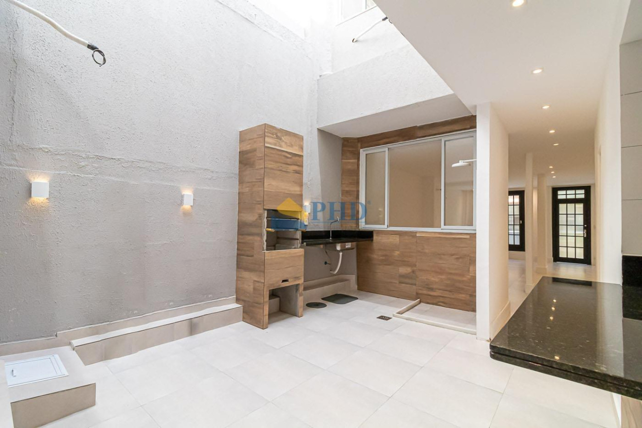 Casa 4 Quartos 234m² 