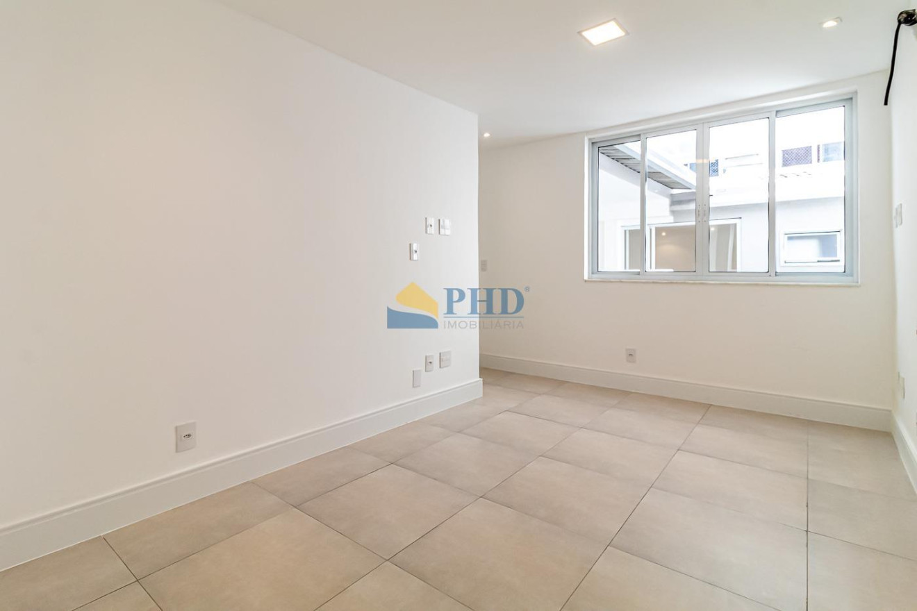 Casa 4 Quartos 234m² 