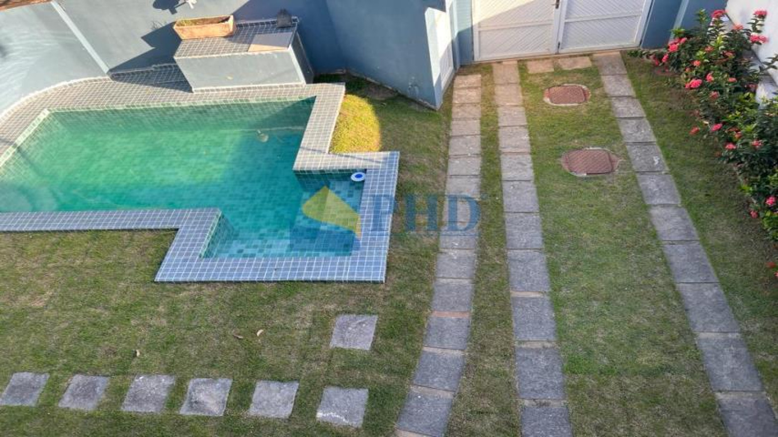 Casa 4 Quartos 200m² 