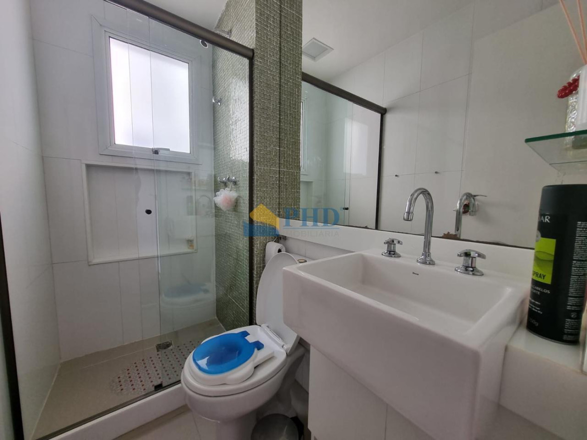 CASA 4 Quartos 220m² 