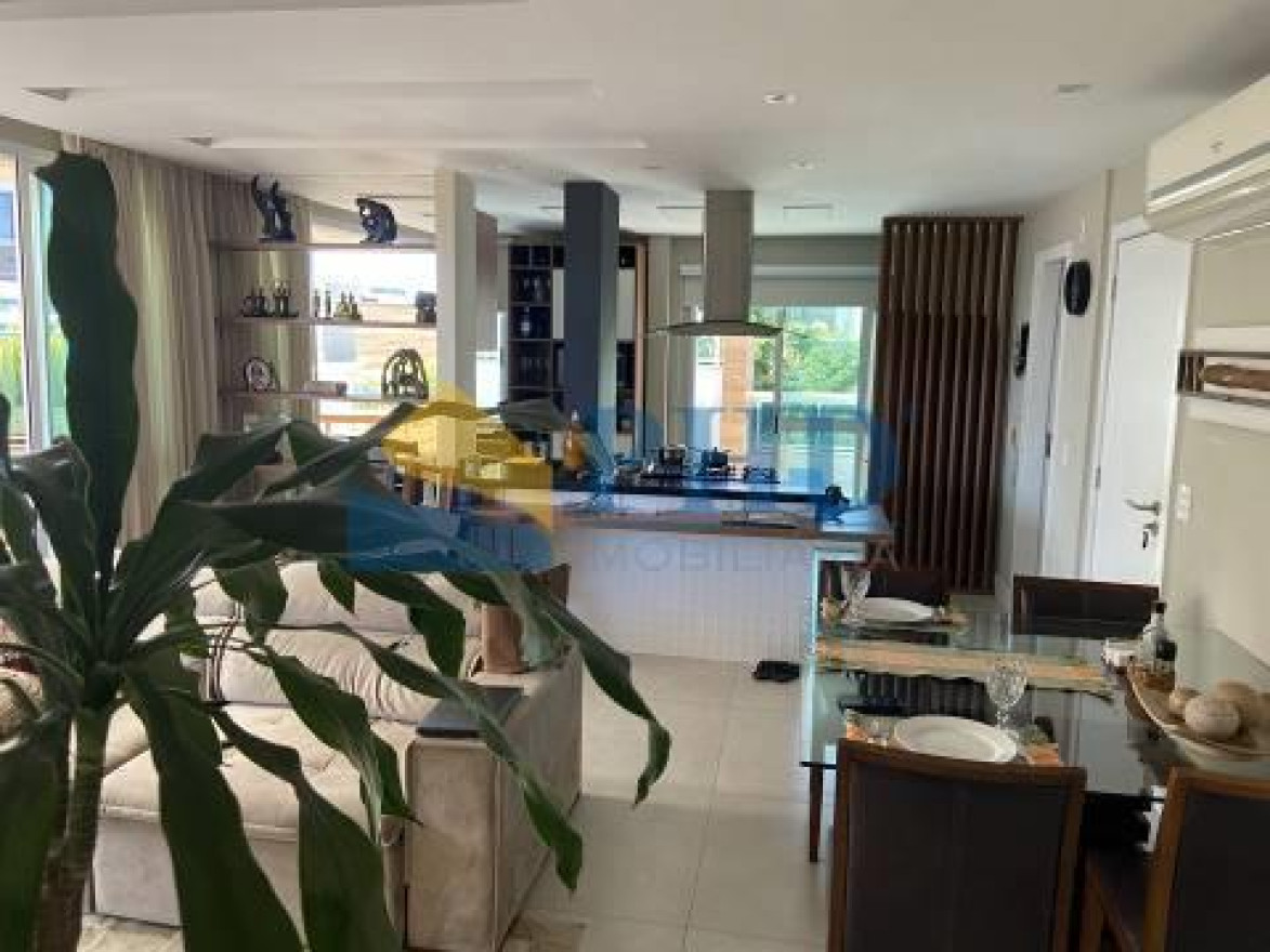 Cobertura 3 Quartos 217m² 