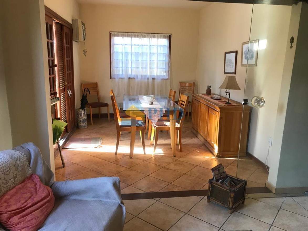 Casa 2 Quartos 180m² 