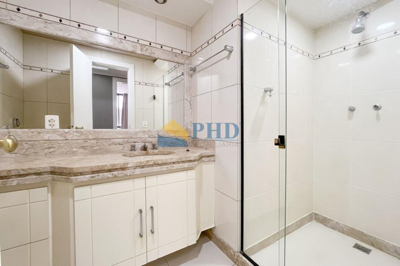 Apartamento 4 Quartos 200m² 