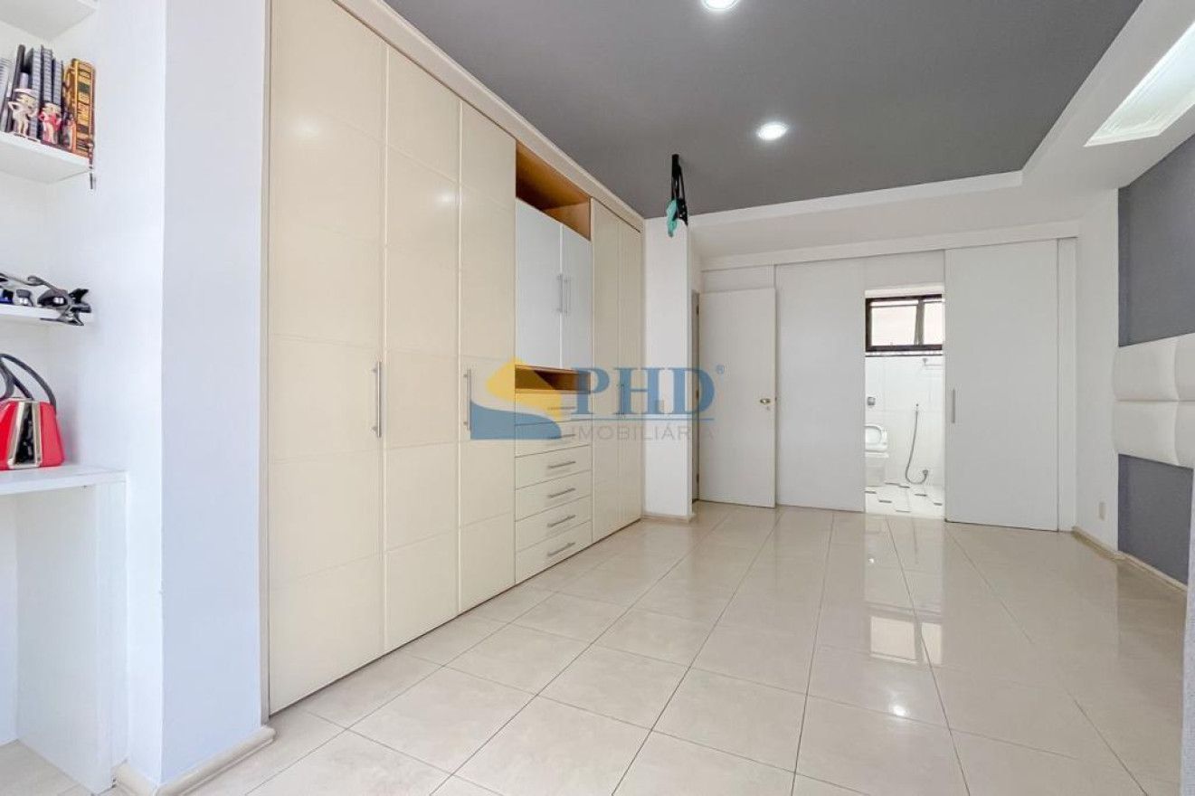 Apartamento 4 Quartos 200m² 