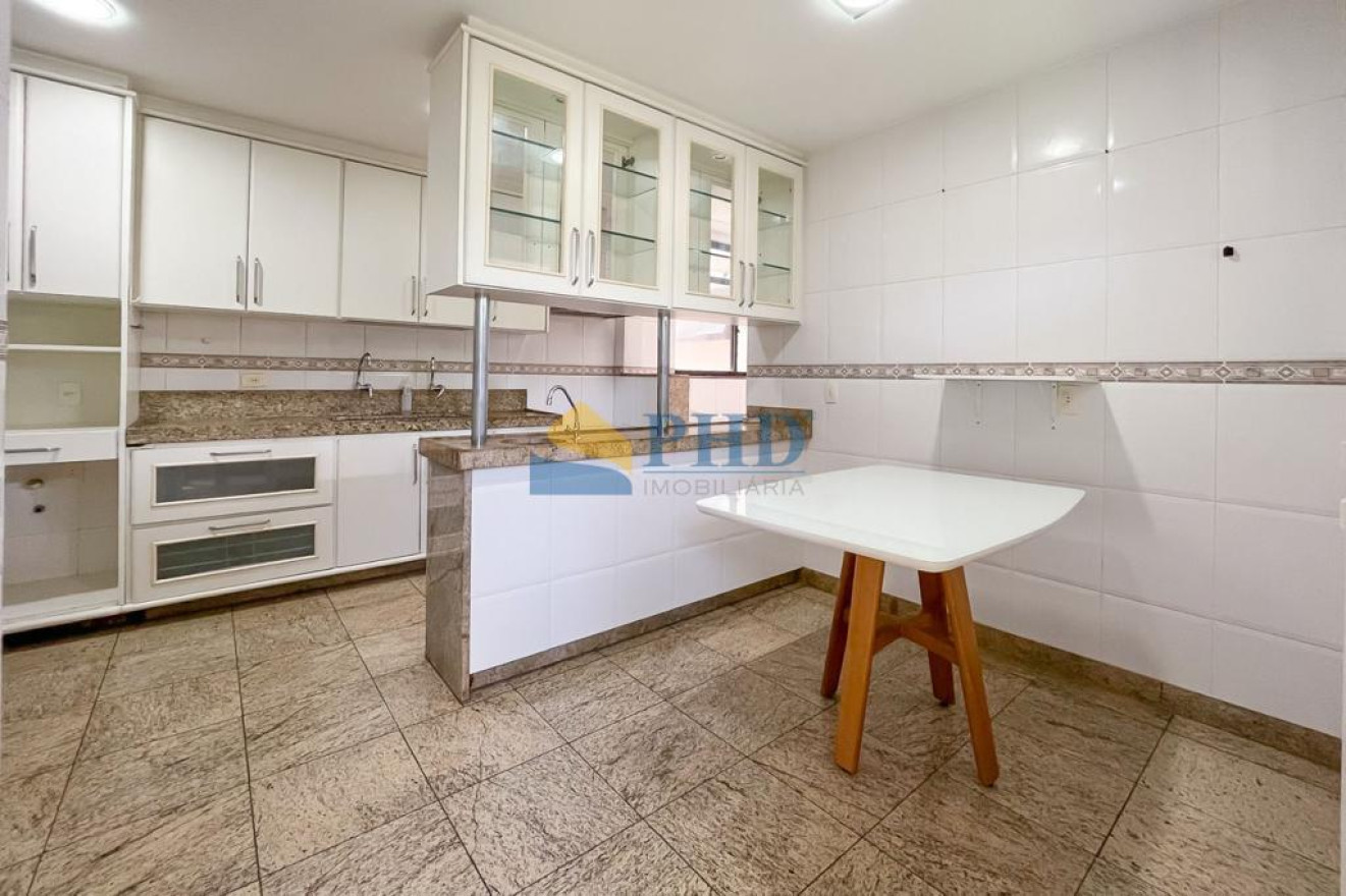 Apartamento 4 Quartos 200m² 