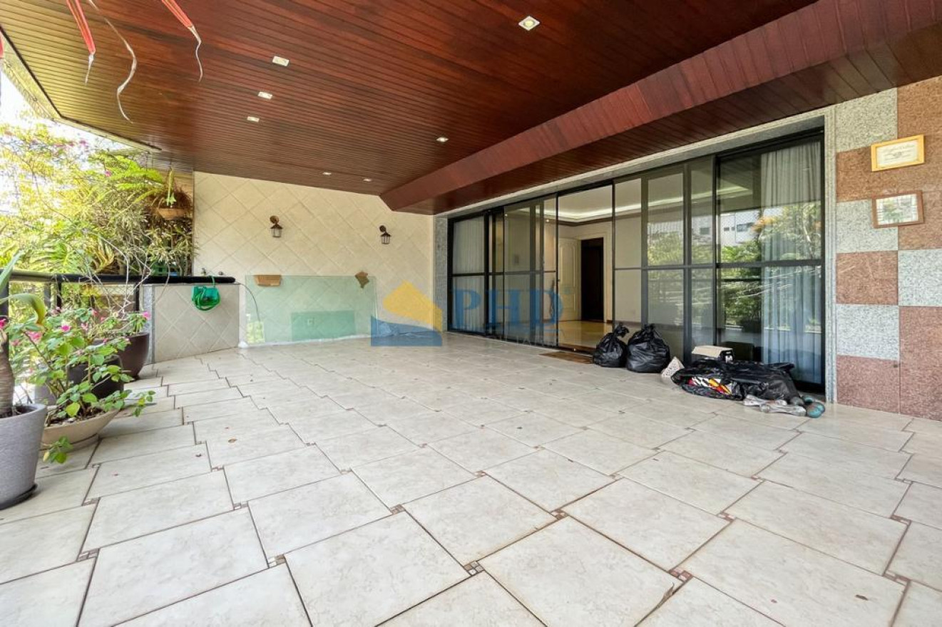 Apartamento 4 Quartos 200m² 