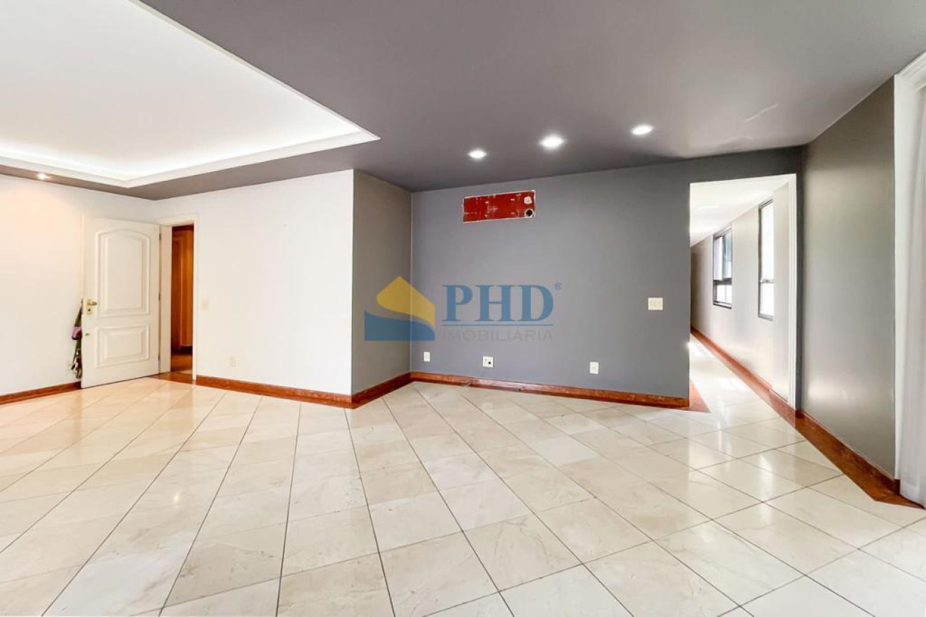 Apartamento 4 Quartos 200m² 
