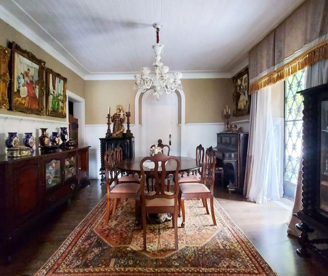 CASA 7 Quartos 585m² 