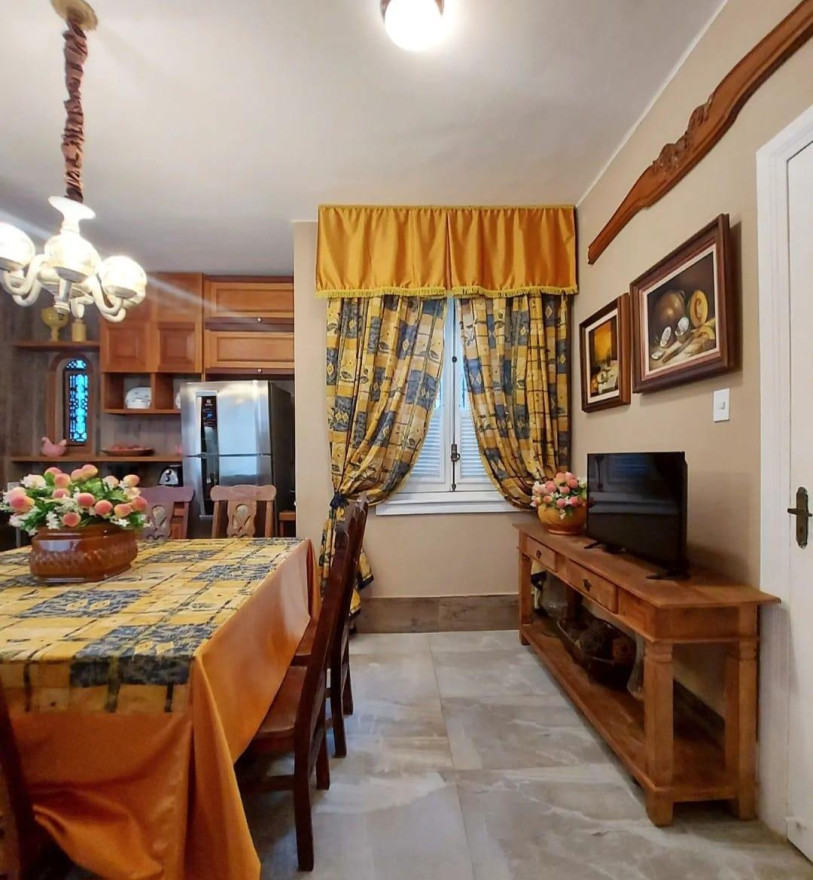 CASA 7 Quartos 585m² 
