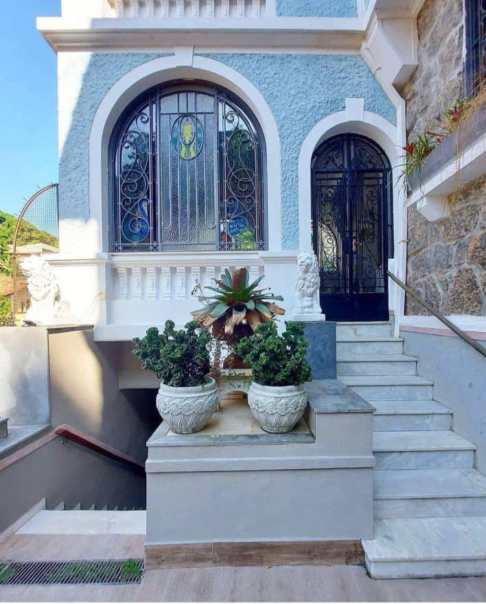 CASA 7 Quartos 585m² 