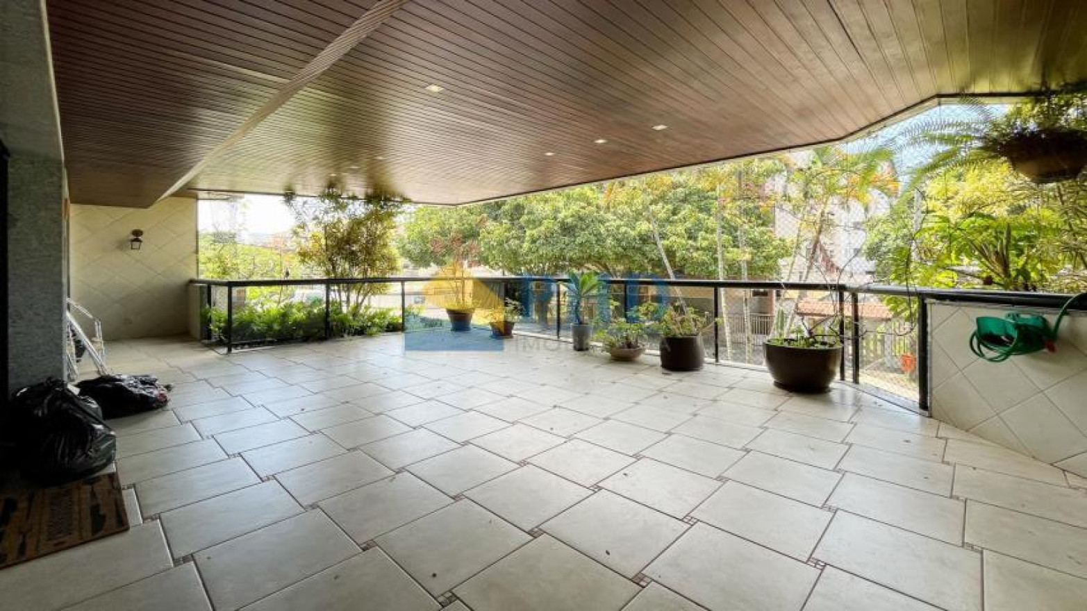 Apartamento 4 Quartos 210m² 