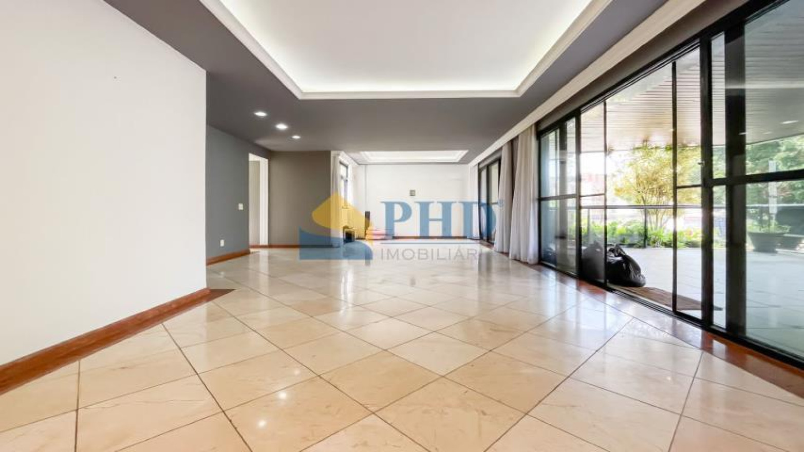 Apartamento 4 Quartos 210m² 